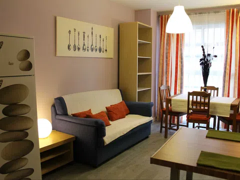 Estudio en calle Monjitas, 18