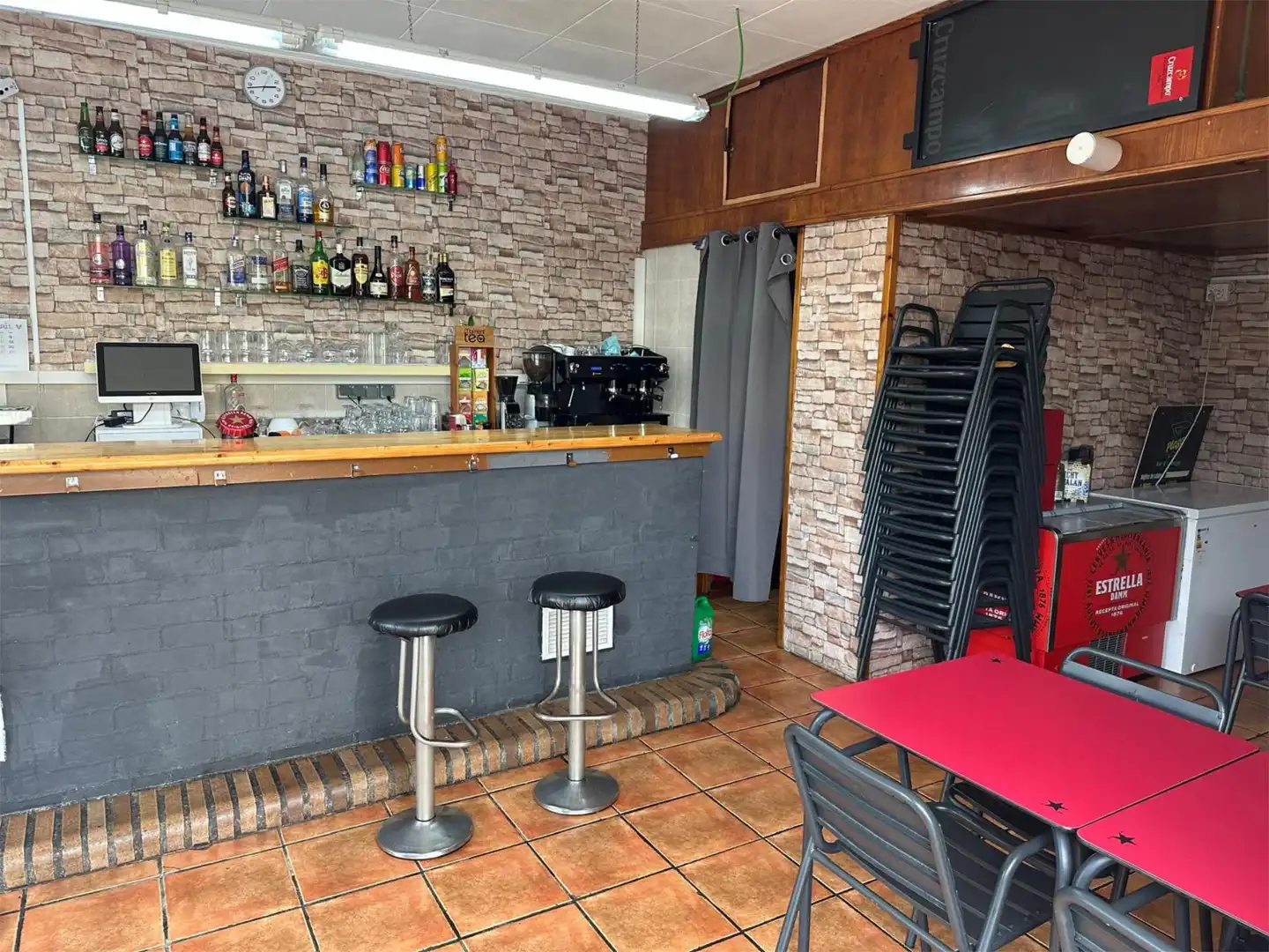 Local comercial en  Avinguda Carmen Amaya 30 - Foto 3