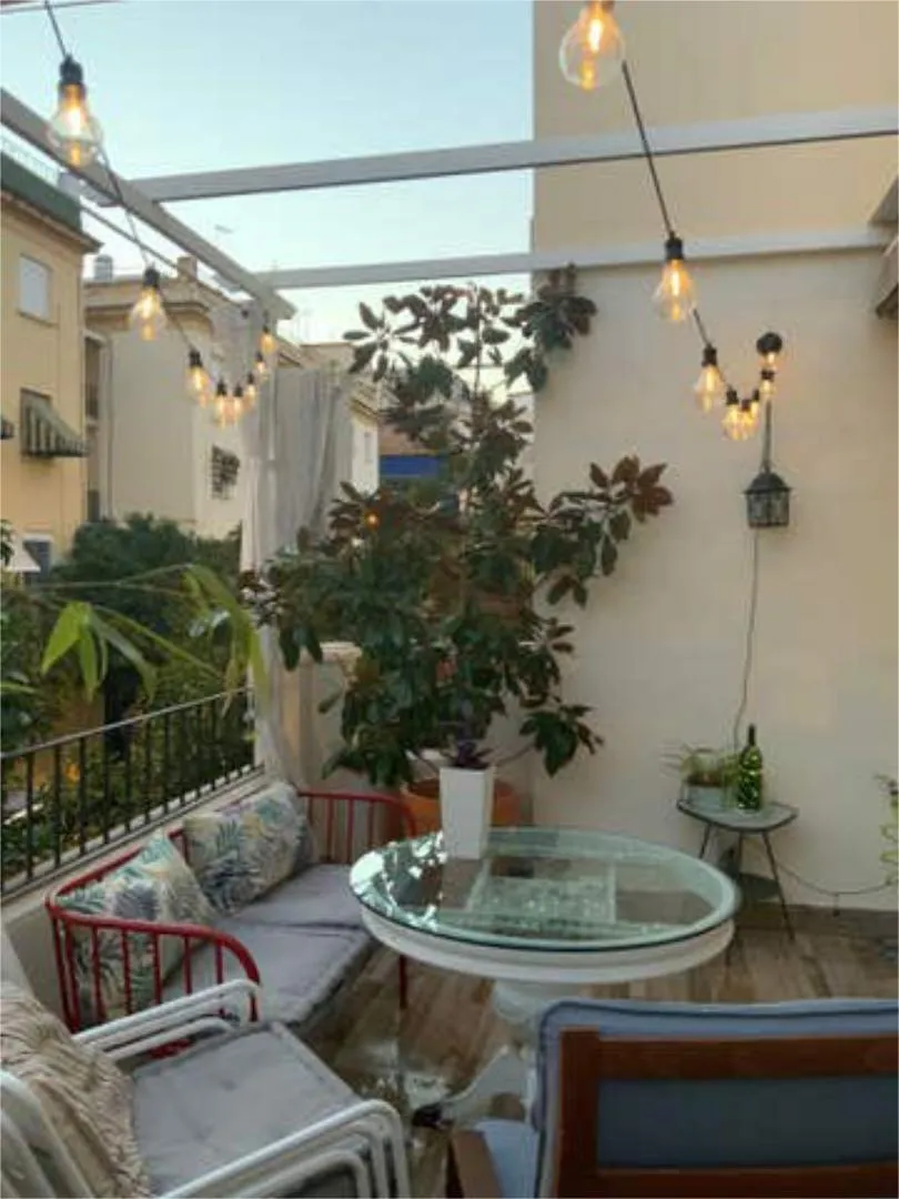 Piso en Ciudad Jardín - Foto 2