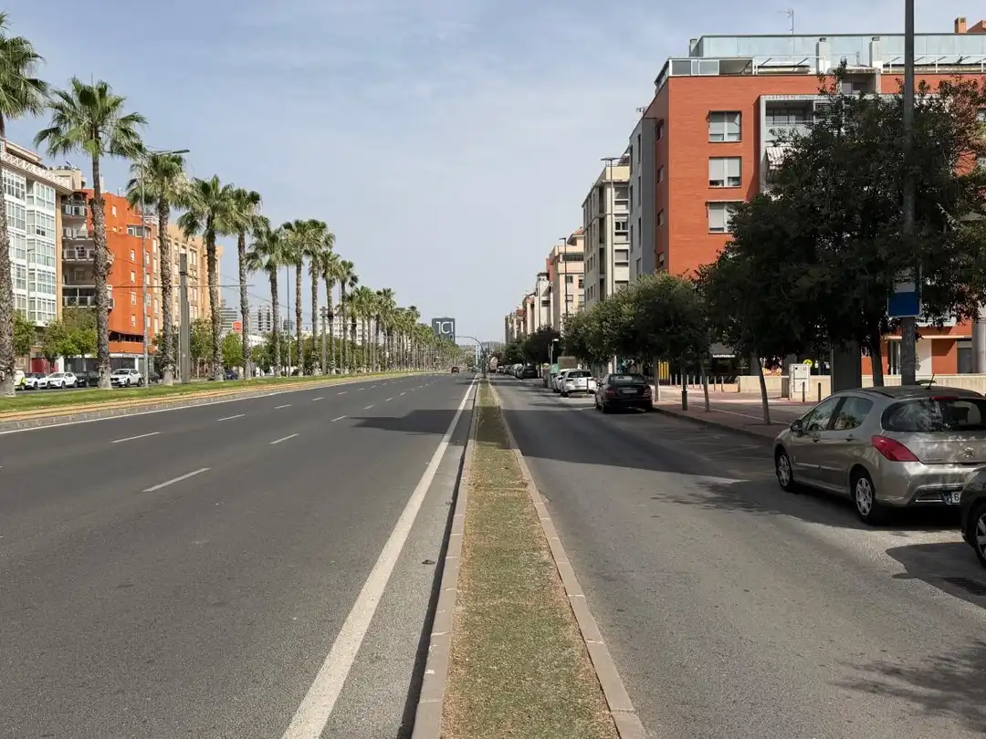 Piso en  Avenida Juan Carlos I 44 - Foto 9
