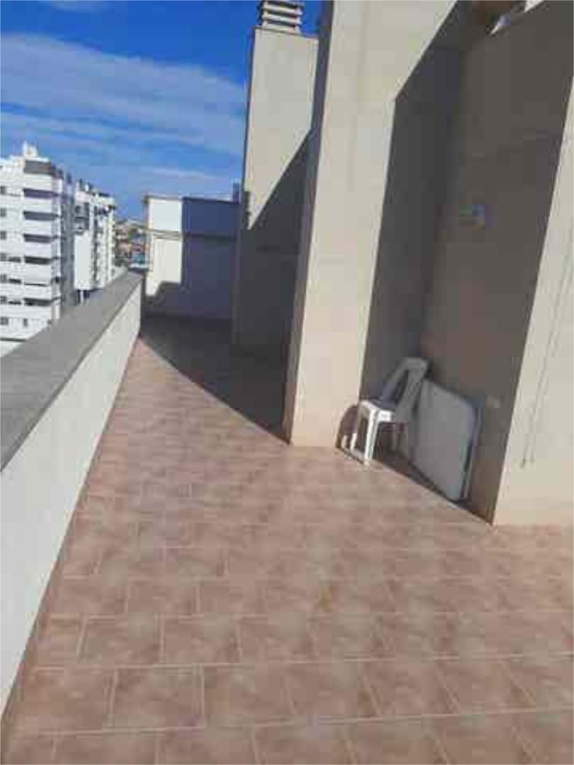 Piso en Juan Carlos I - Foto 3