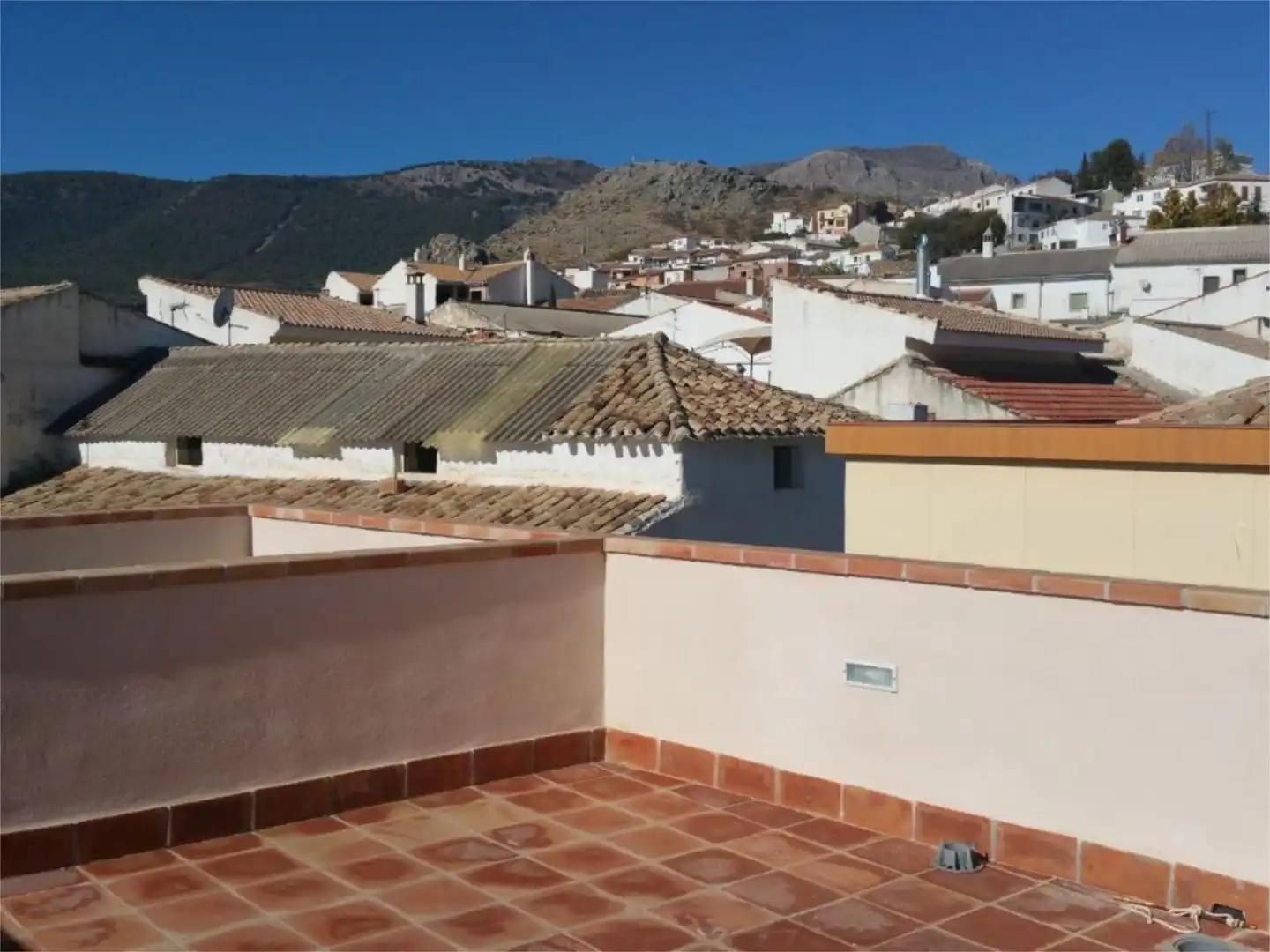 Casa adosada en  Calle Santa Ana de Íllora 18 - Foto 7