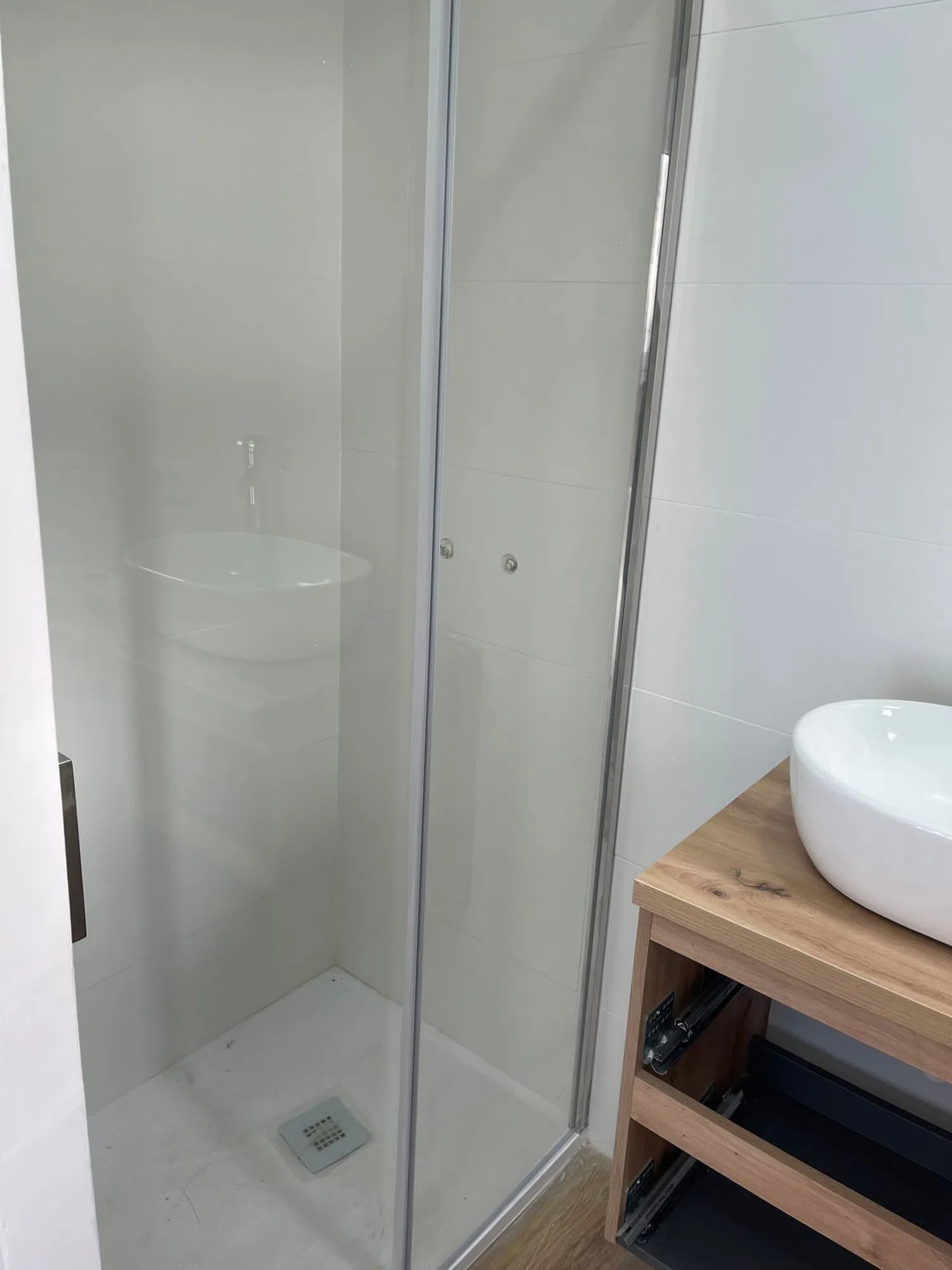 Estudio en calle de la Creu Coberta, 127 - Foto 6