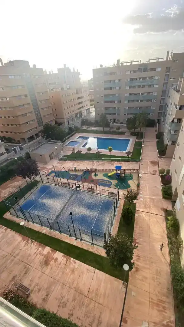 Piso en  Plaza Catedrática Asunción Linares 1 - Foto 2