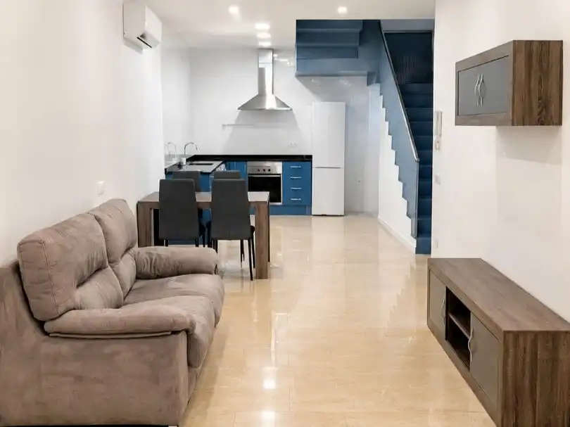Piso en calle Carrer de l'Estrella 1 - Foto 2