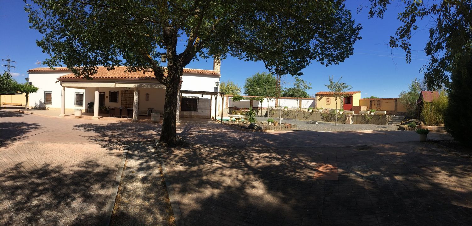 Casa o chalet independiente en Camino de la Cobatilla s/n - Foto 3
