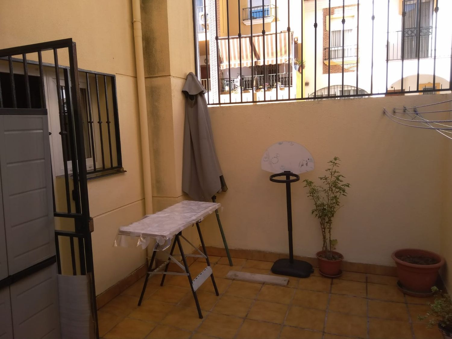 Chalet adosado en Joaquina Eguaras - Foto 9