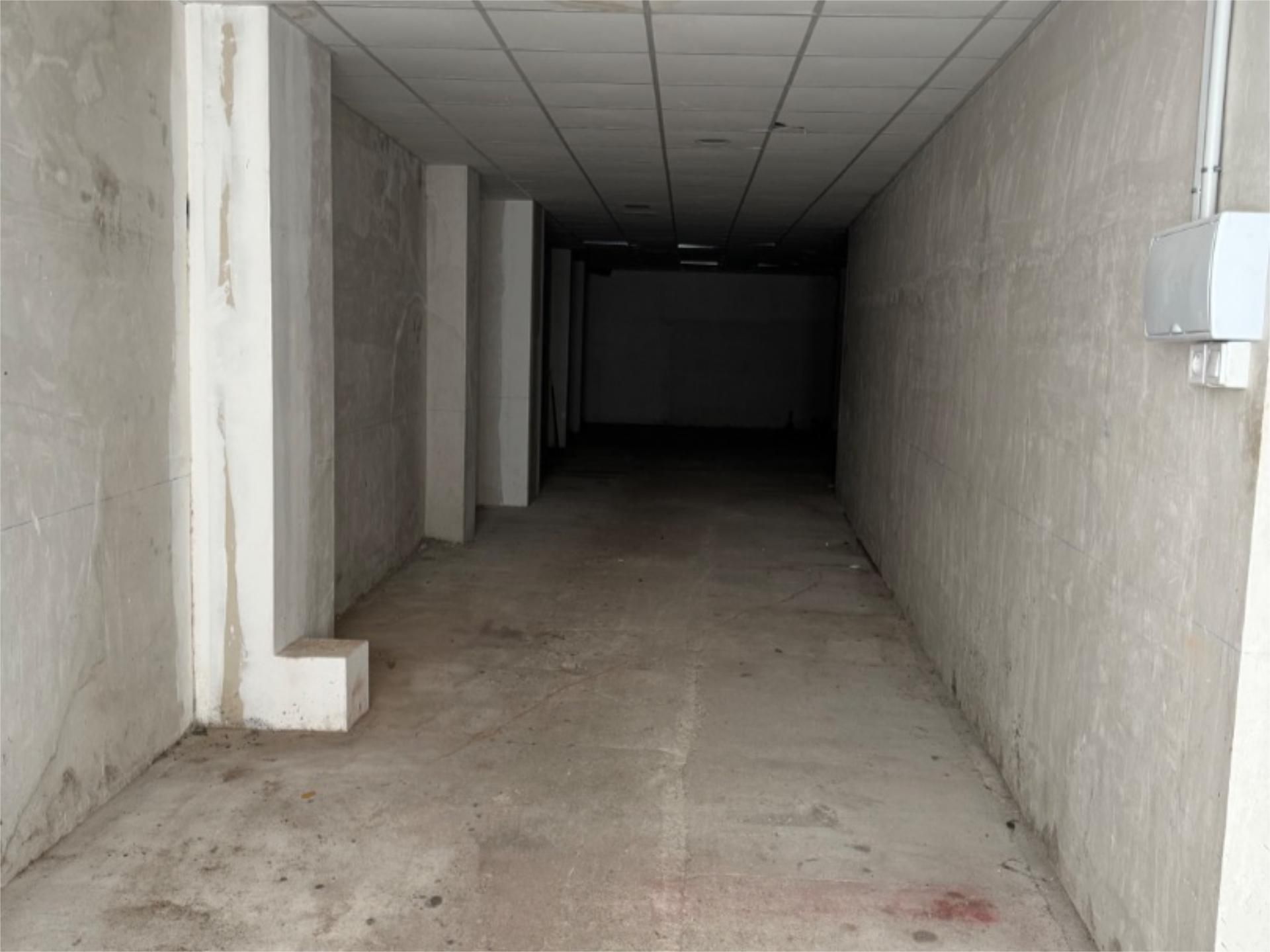 Planta baja en  Calle Luis Béjar 10 - Foto 1