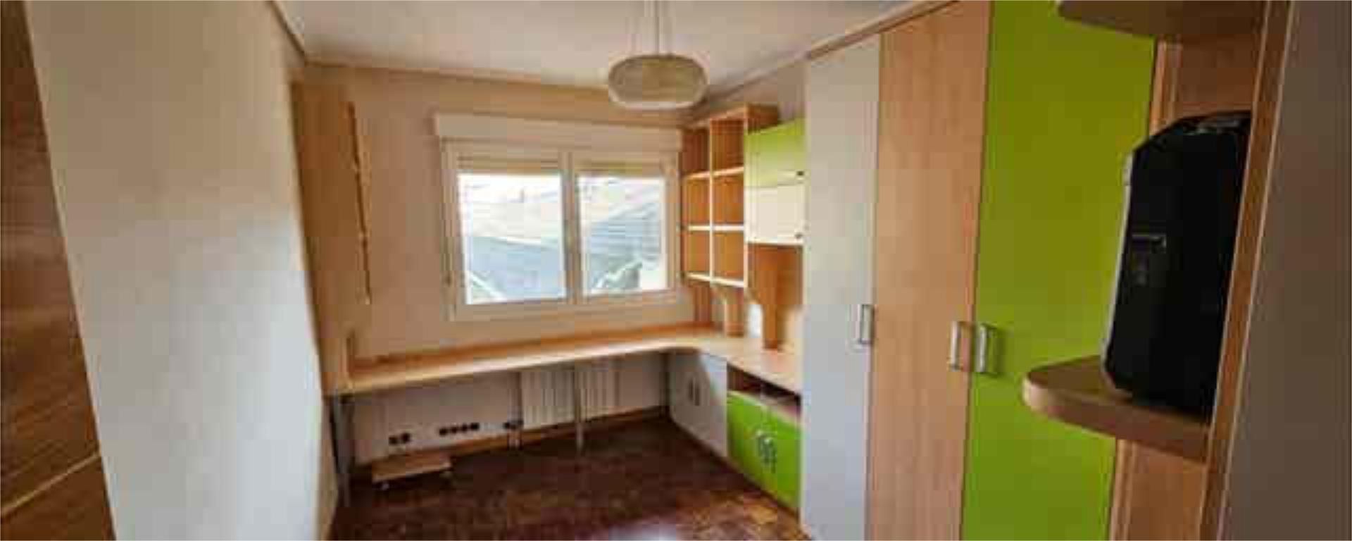 Piso en Lakua Arriaga - Foto 8