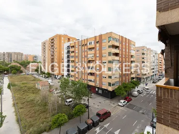 Piso en  Carrer d'Emili Baró - Foto 12