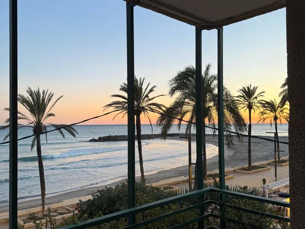 Piso en calle Josep Tarradellas, 50