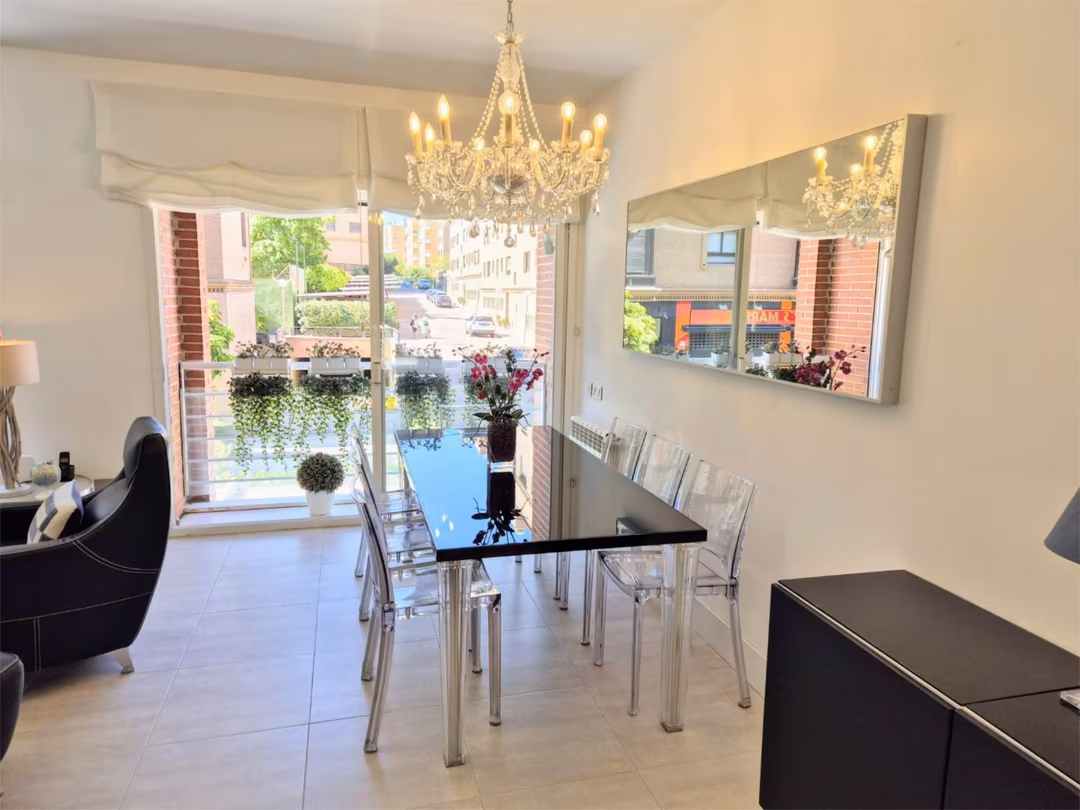 Piso en  Avenida de Machupichu 11