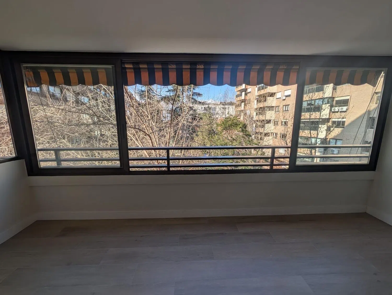 Piso en calle de Marbella, 83 - Foto 5