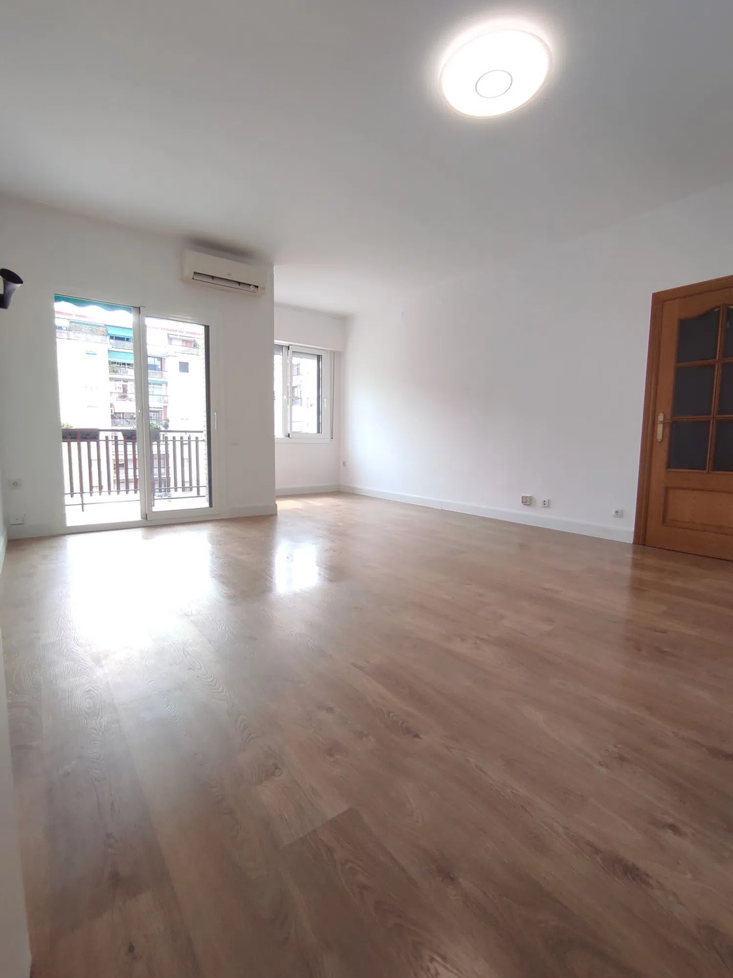 Piso en calle de Sant Antoni Maria Claret, 278 - Foto 1