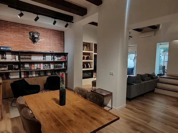 Dúplex en calle de Fluvià, 270