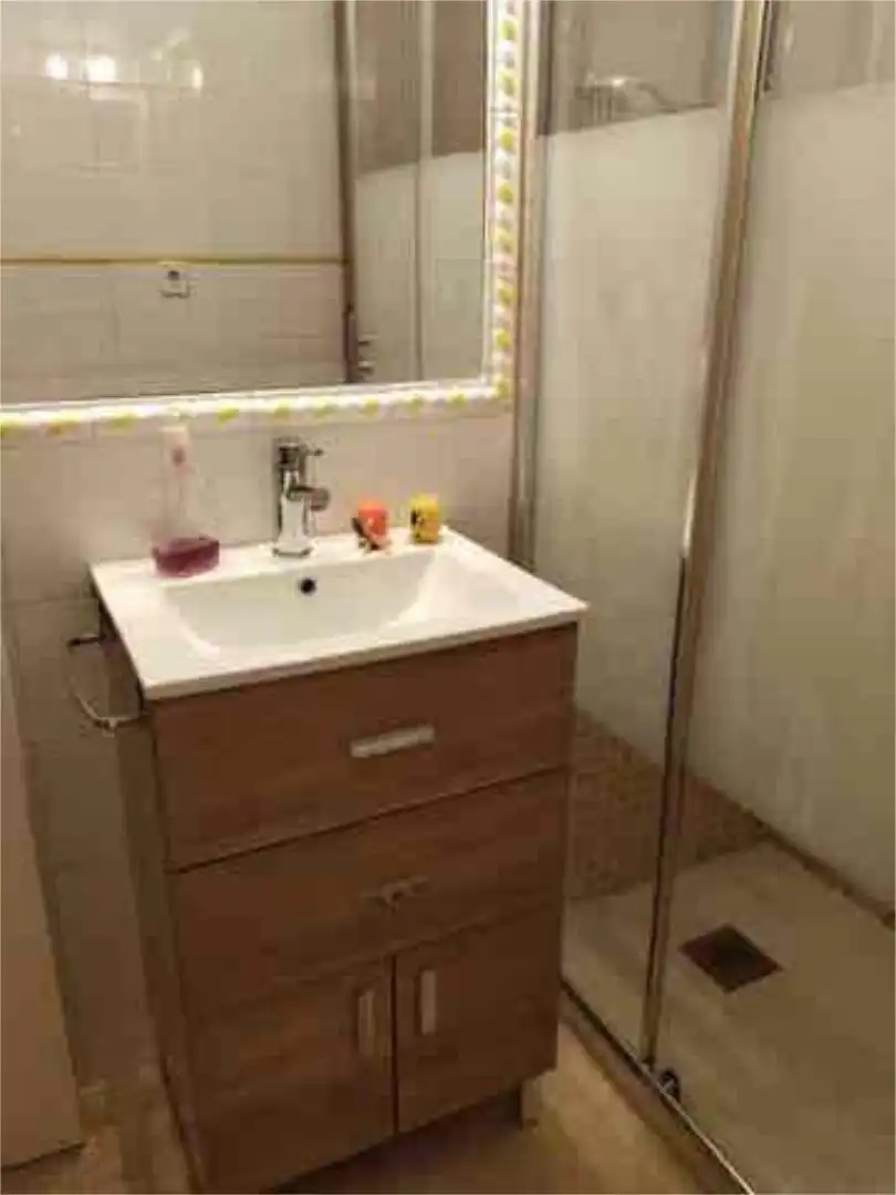 Piso en Ciudad Jardín - Foto 9