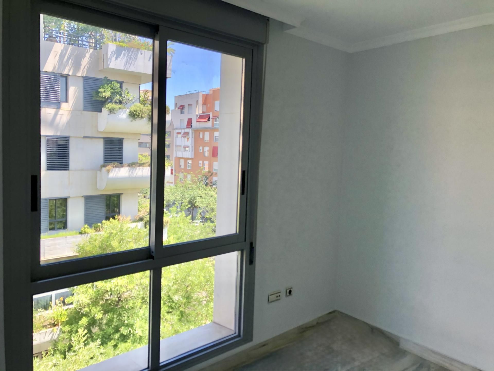 Piso en  Avenida de la Buhaira 23 - Foto 10