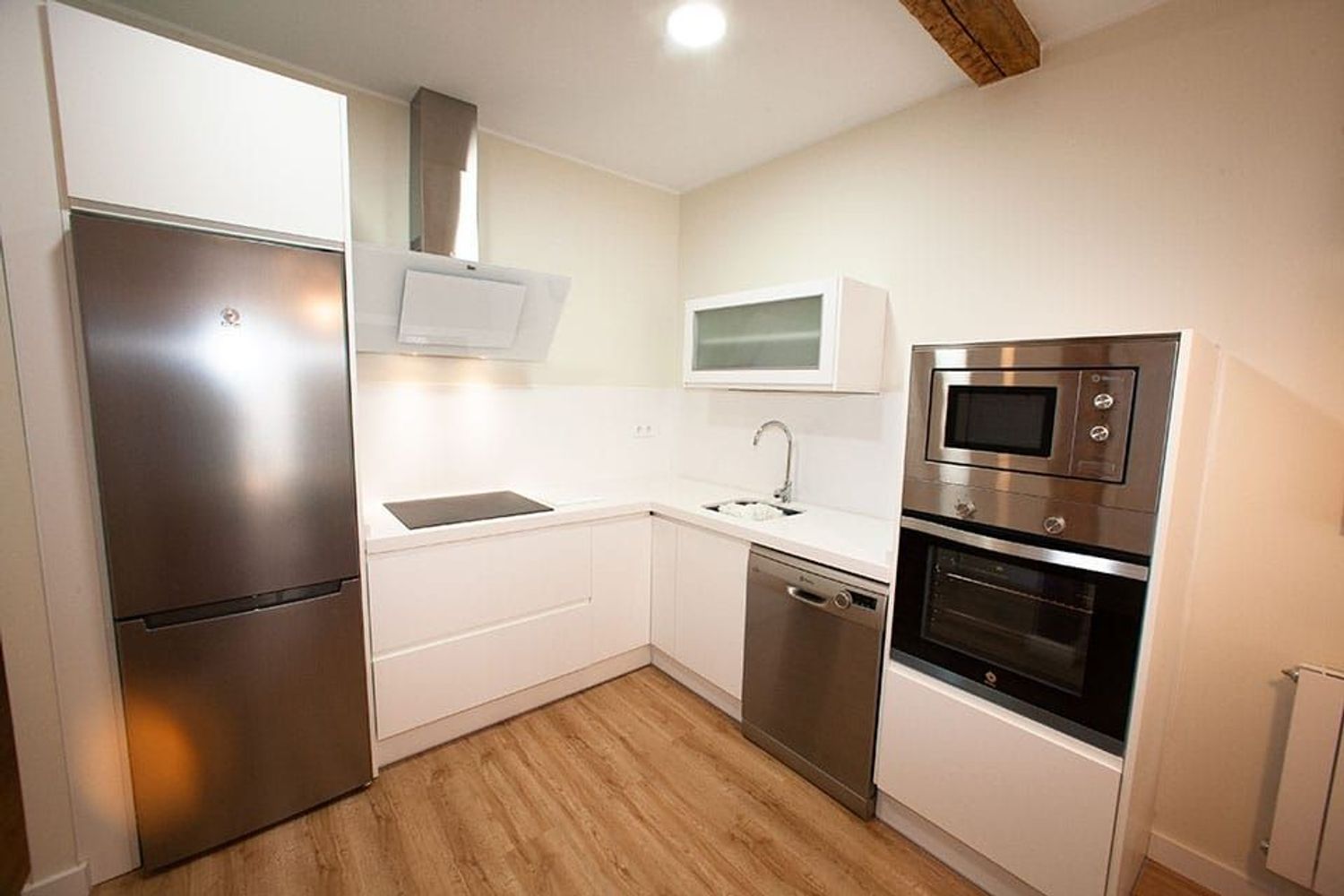 Piso en avenida de la Reina Victoria, 5 - Foto 2