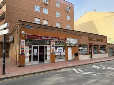 Local comercial en Alcalá de Henares - Foto 1