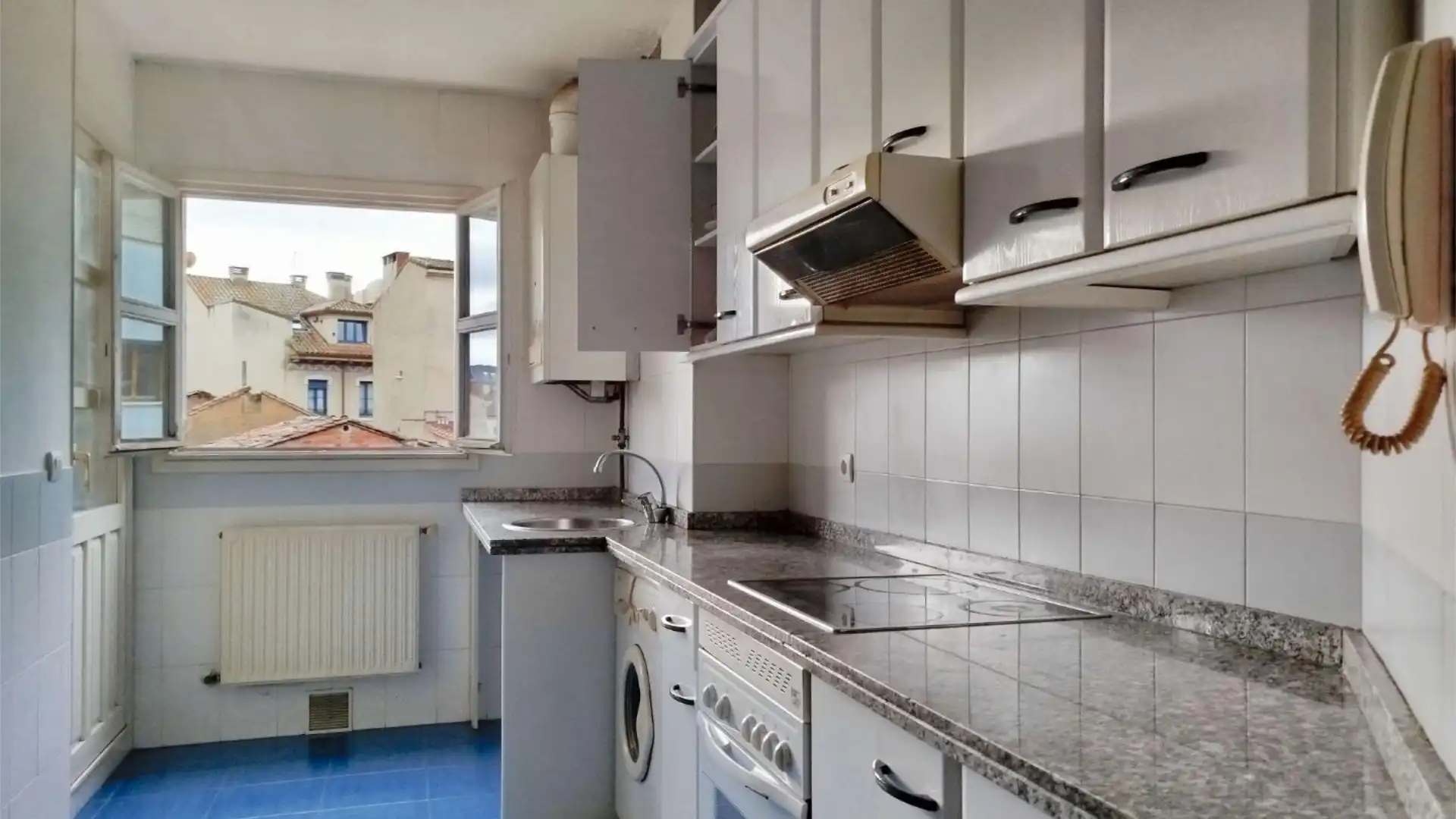 Piso en  Prolongación de Doña Jimena 3 - Foto 2