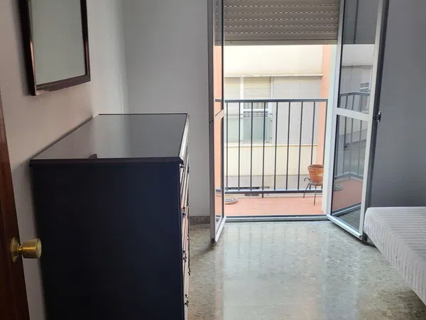 Piso en Calle Fernando Tirado, 5 y 7, Buhaira - Huerta del Rey - Foto 6