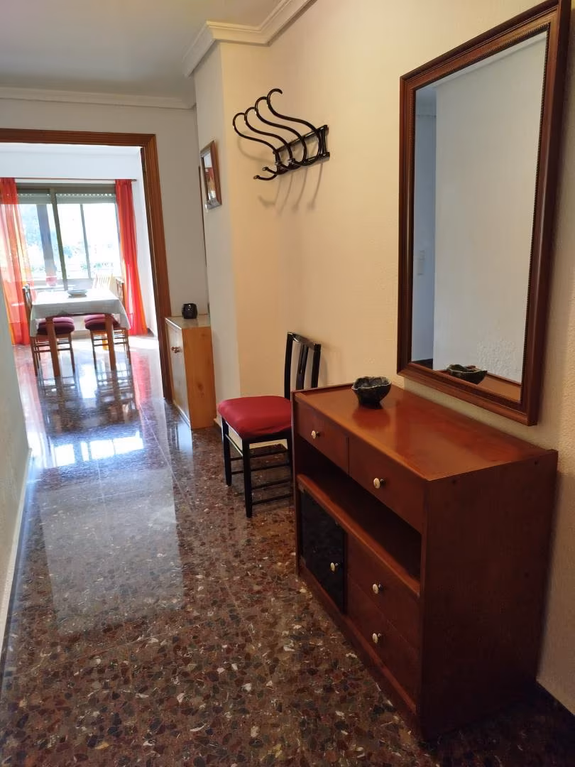 Piso en  Carrer de l'Humanista Frederic Furió 3 - Foto 8
