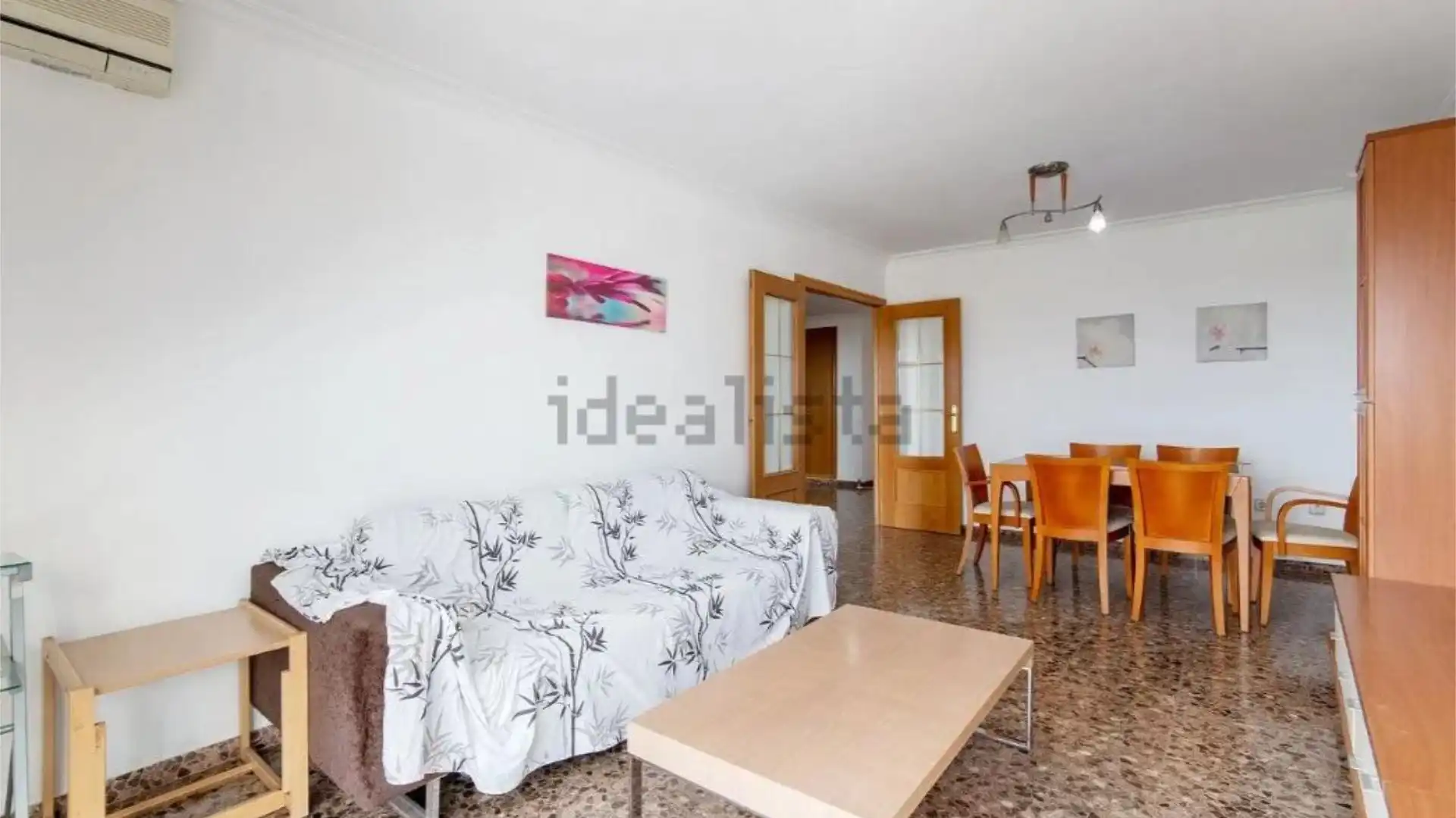 Piso en  Carrer de Carmen Estellés 10 - Foto 4