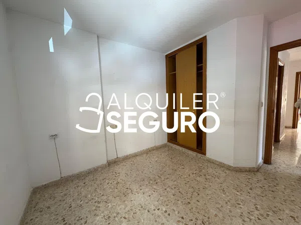 Piso en Calle Río Guareña - Foto 12