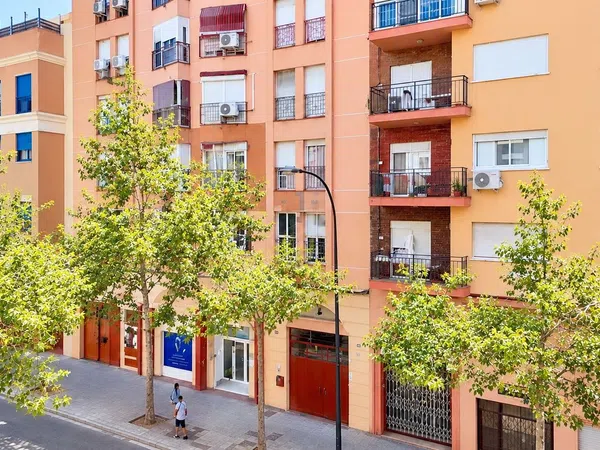 Piso en Alameda de Capuchinos, 33, El Molinillo - Capuchinos - Foto 1