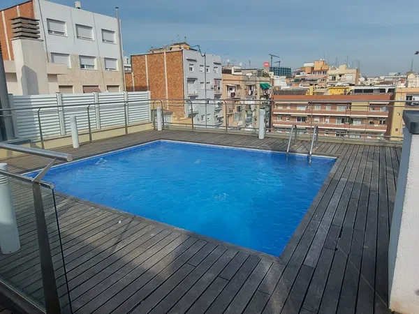 Piso en calle de Vilamarí, 110