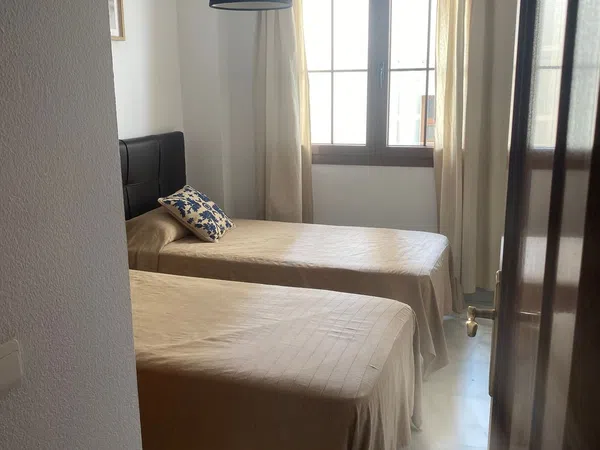 Piso en Calle Córdoba, 1, Ensanche Centro - Soho - Foto 5