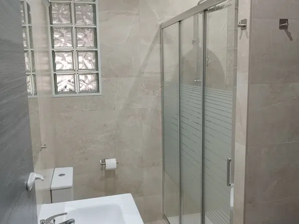 Estudio en calle de Bailèn, 3 - Foto 2