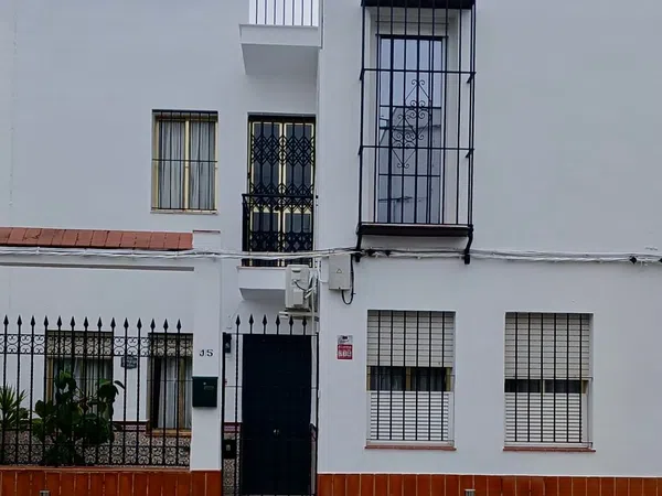 Chalet adosado en calle Almazara, 15 - Foto 1