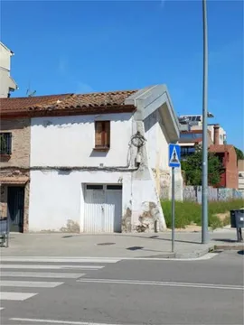 Chalet en Avinguda del Parc - Foto 1
