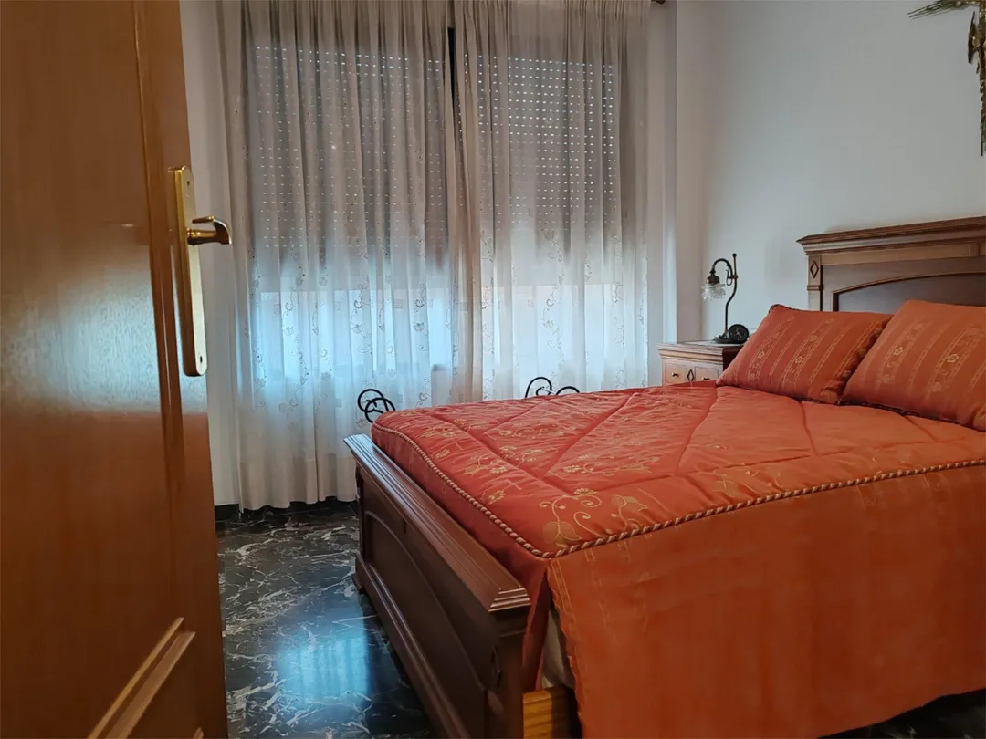 Piso en  Carrer de la Canal de Navarrés 9 - Foto 14