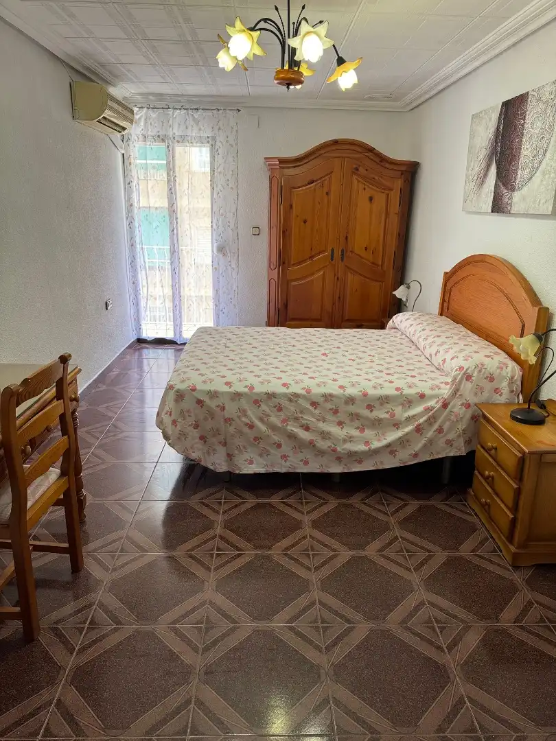 Piso en  Carrer Esperidion Porta Requesens 114 - Foto 4