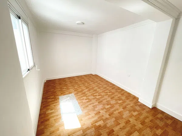 Piso en Calle de Sant Jacint Castanyeda, 38 - Foto 5