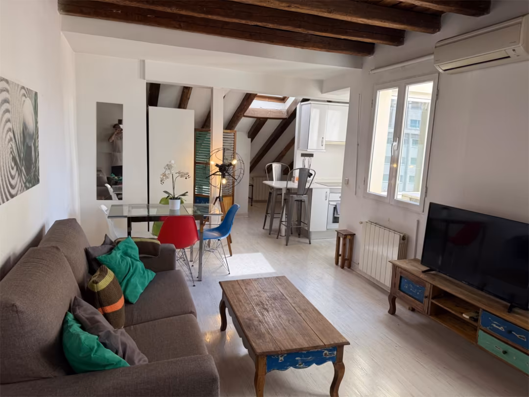 Apartamento en  Calle del Duque de Osuna 8 - Foto 2