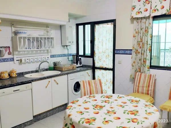 Chalet adosado en Calle Océano Pacífico, 59 - Foto 4