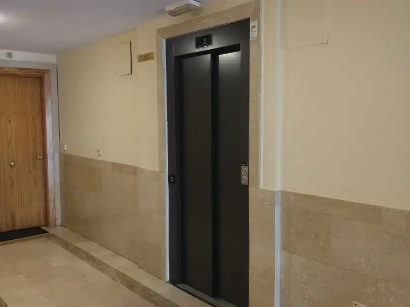 Piso en  Calle Valle del Roncal 7 - Foto 8