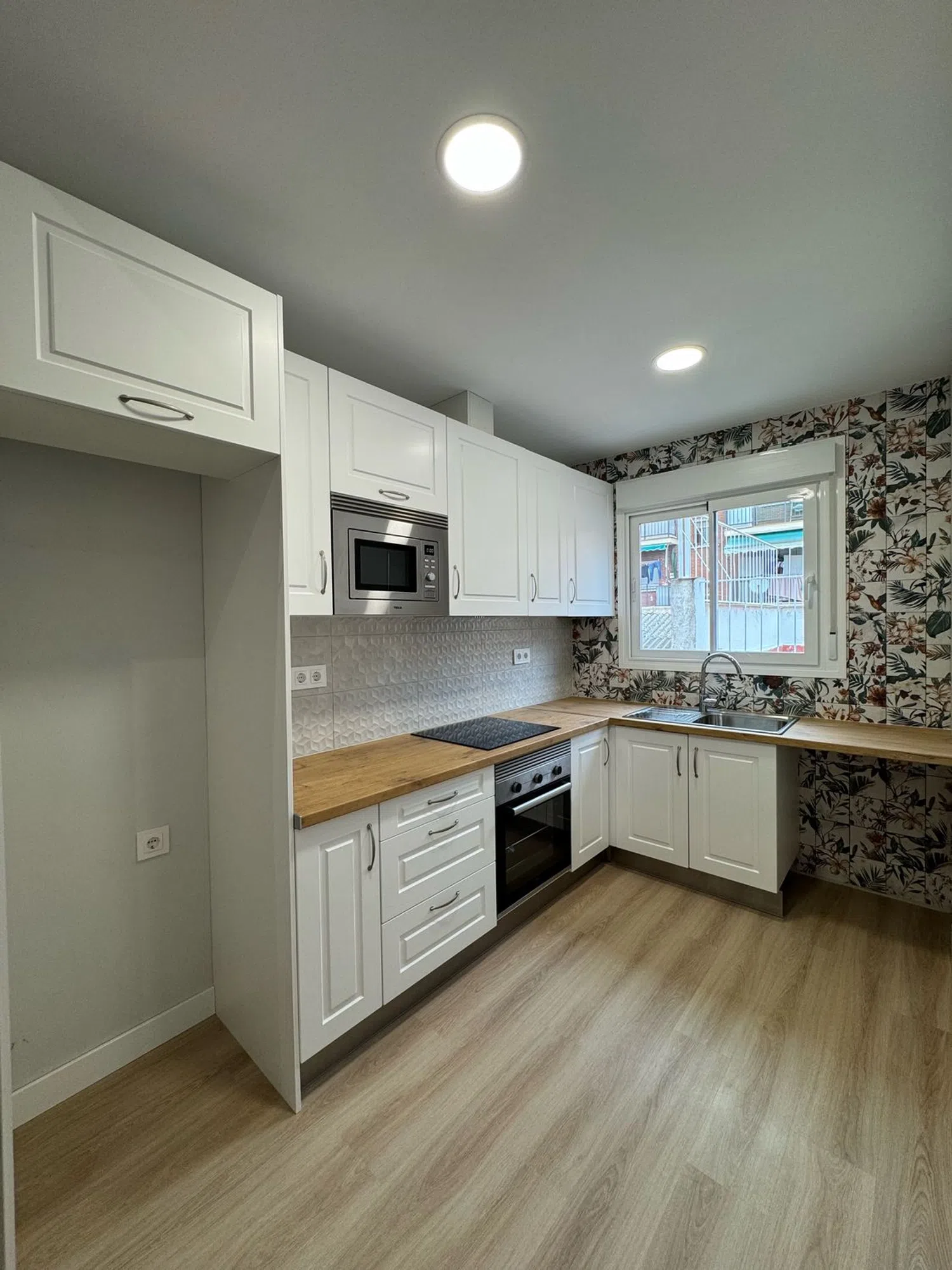 Casa independiente en Barrio Zofío - Foto 1