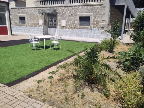 Casa rural en calle los Claveles, 23