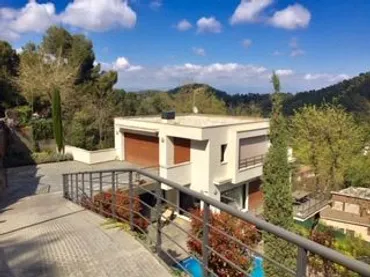 Chalet en Sant Cugat del Vallès - Foto 1