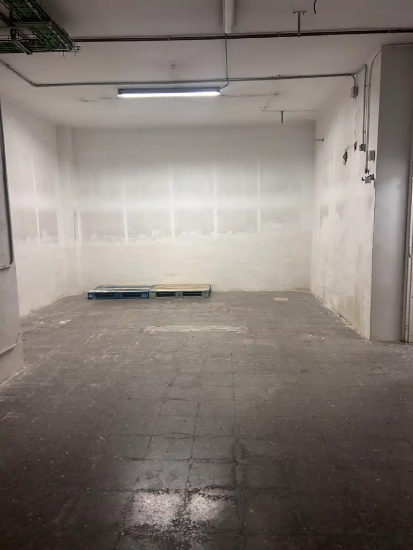 Local comercial en  Avinguda de Josep Tarradellas - Foto 10