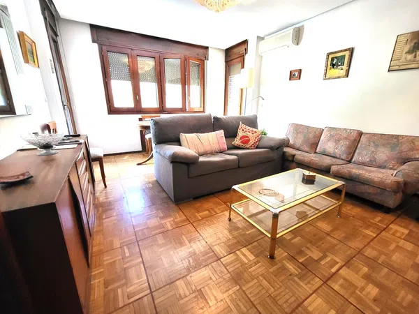 Piso en calle de las Delicias, 23