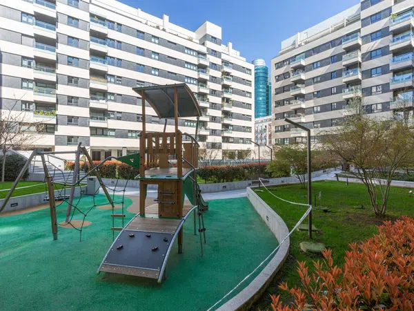 Piso en Urb. residencial maravillas Barrio Nuevos Ministerios-Ríos Rosas