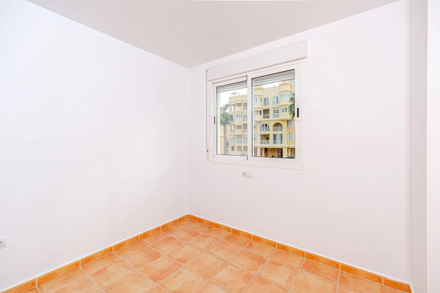 Piso en calle Britania - Foto 12