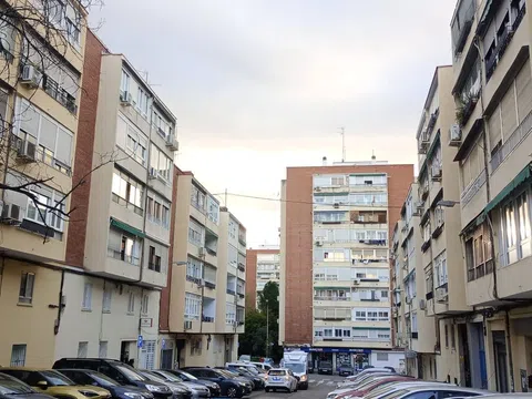 Piso en calle de Ponferrada, 48
