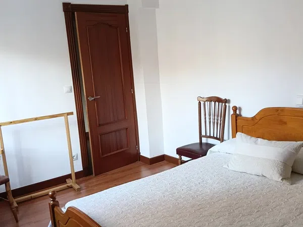 Piso en Espinosa de los Monteros - Foto 10