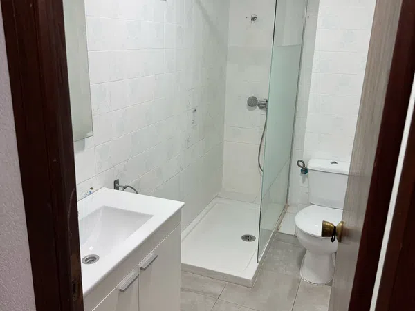 Piso en Barrio Torrefiel - Foto 8